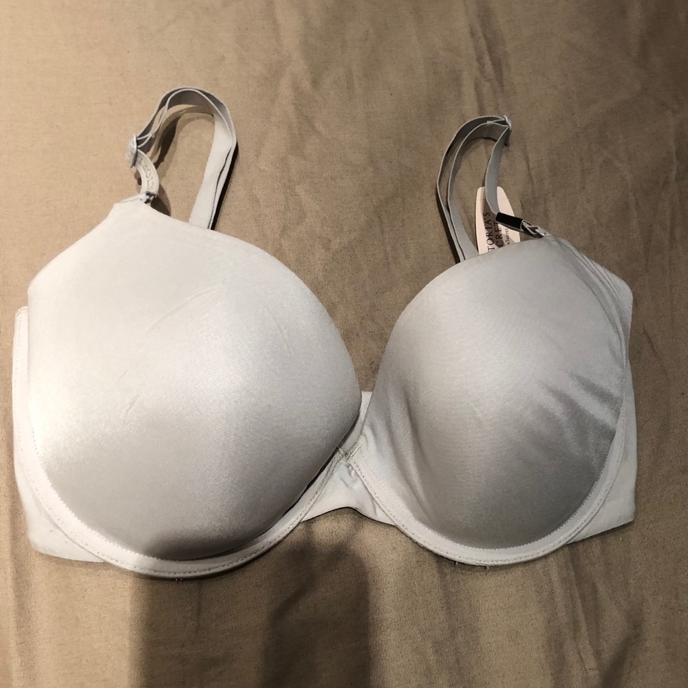COPY - Victoria’s Secret Nakeds Bra